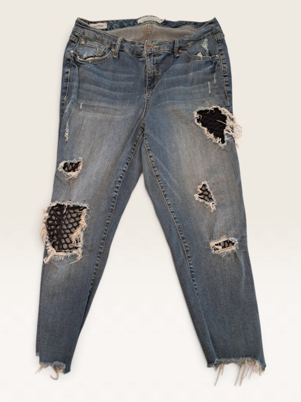 Torrid 14 Girlfriend Distressed Fishnet Underlay Cropped Raw Hem Jeans Grunge